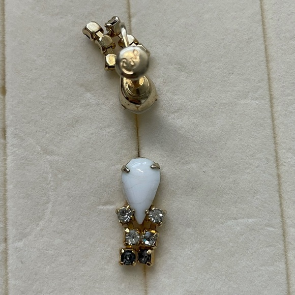 Vintage Coro clip earrings - Picture 3 of 3